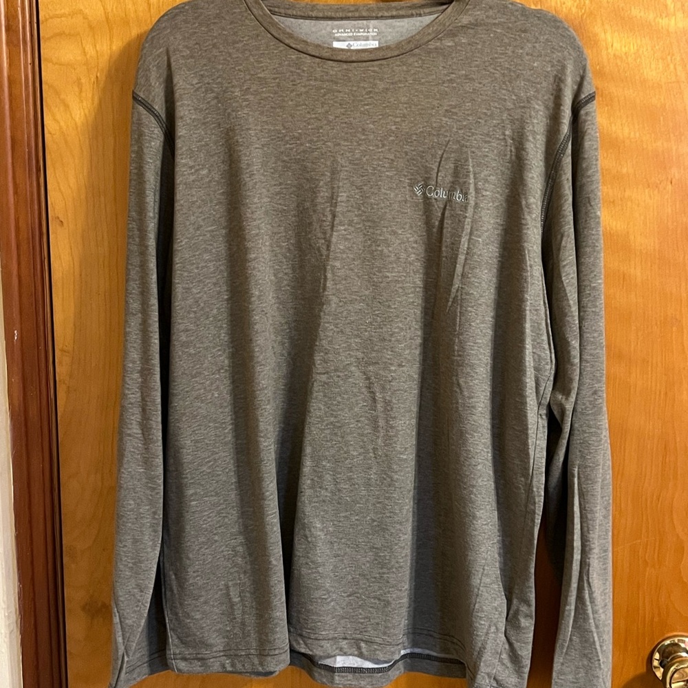 Columbia Men's Gray Long Sleeve Shirt
